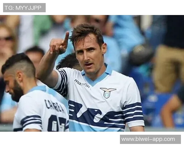 克洛泽谈拉齐奥现状称罗马表现出问题但依然迷人魅力不减 克洛泽谈拉齐奥现状称罗马表现出问题但依然迷人魅力不减