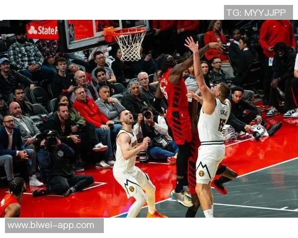 格兰特表现出色19投8中砍下29分6篮板4助攻并完美罚球9中9 格兰特表现出色19投8中砍下29分6篮板4助攻并完美罚球9中9