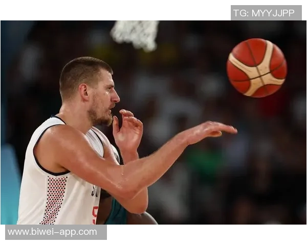 约基奇轻松发挥9投6中贡献12分9篮板6助攻展现全面能力