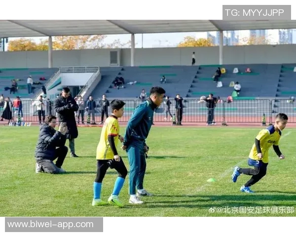 将北京国安足球公益课引入苏州共同感受足球带来的无限快乐与激情